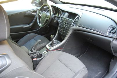 Car image 23