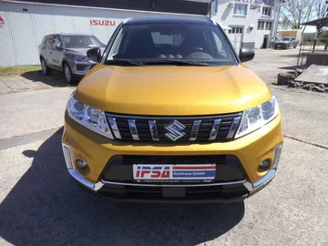 Car image 4