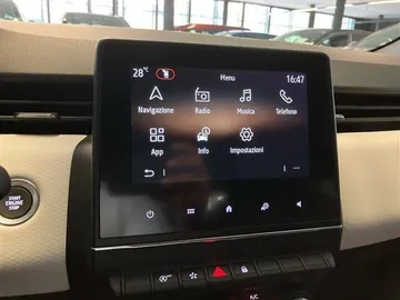 Car image 15