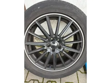 Car image 29