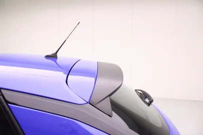 Car image 29