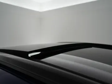 Car image 42