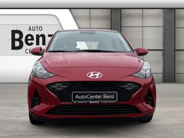Car image 4