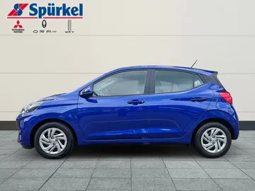 Car image 4