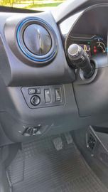 Car image 24