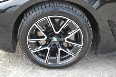 Car image 33