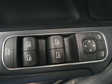 Car image 37