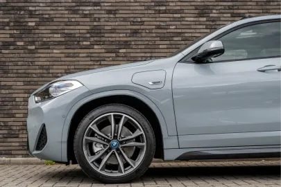 Car image 33