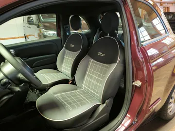 Car image 5