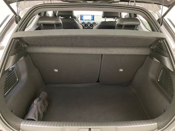 Car image 37