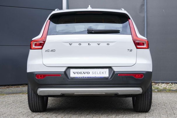 Volvo XC40 T2 Momentum 95 kW image number 9