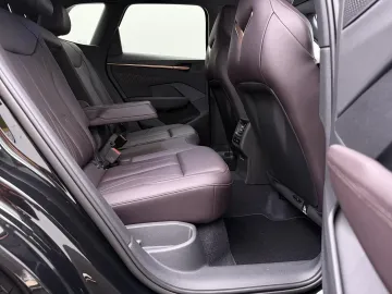 Car image 49