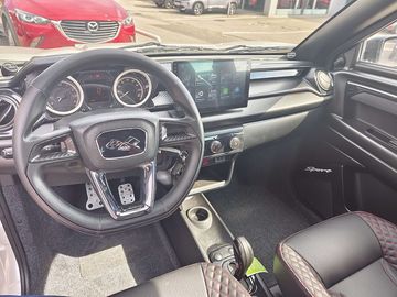 Car image 12