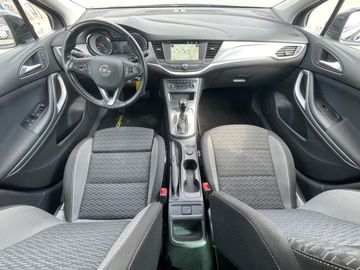 Car image 10