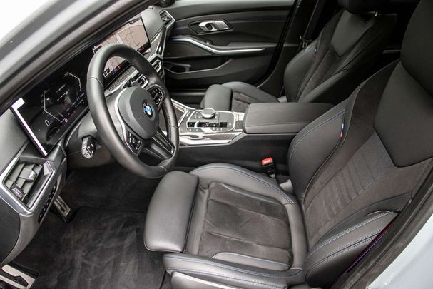 BMW 340i xDrive Touring 275 kW image number 8