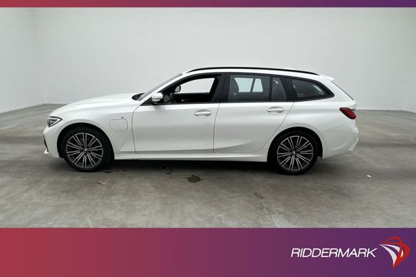 BMW 330e Touring M Sport xDrive 216 kW image number 11