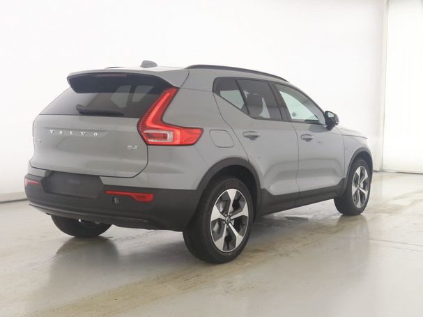 Volvo XC40 B4 Plus Dark 145 kW image number 2