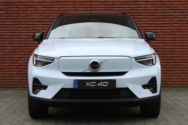 Volvo XC40 Single Motor Extended Range Plus 185 kW image number 11