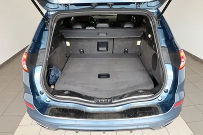Car image 29