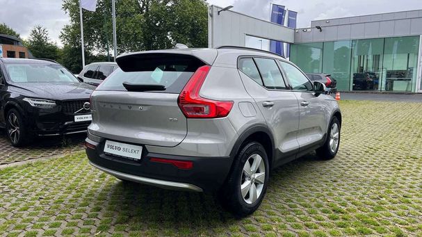 Volvo XC40 T2 Essential 95 kW image number 7