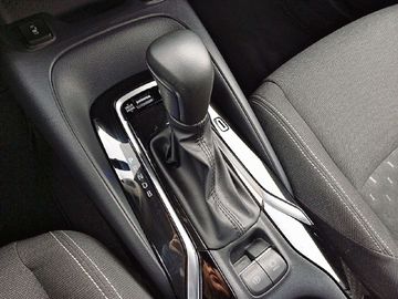 Car image 11