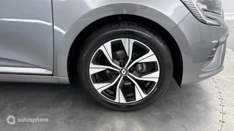 Car image 20