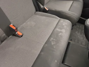 Car image 42