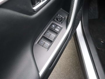 Car image 31