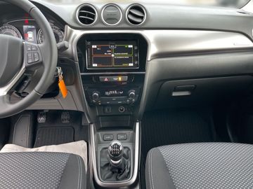 Car image 13