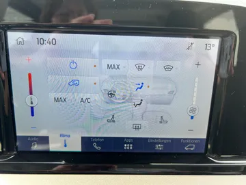 Car image 38