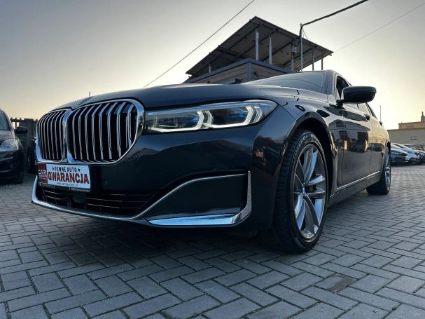 BMW 750 xDrive 390 kW image number 32