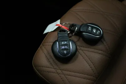 Car image 42