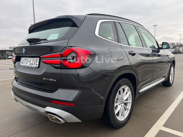 BMW X3e xDrive 215 kW image number 2