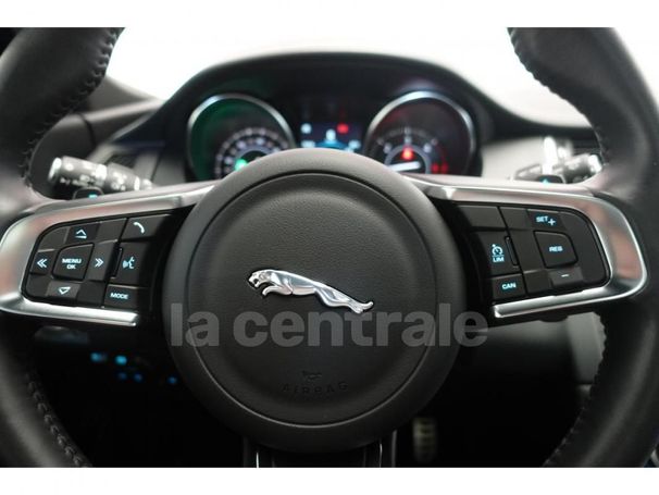 Jaguar E-Pace D150 AWD R-Dynamic S 110 kW image number 11