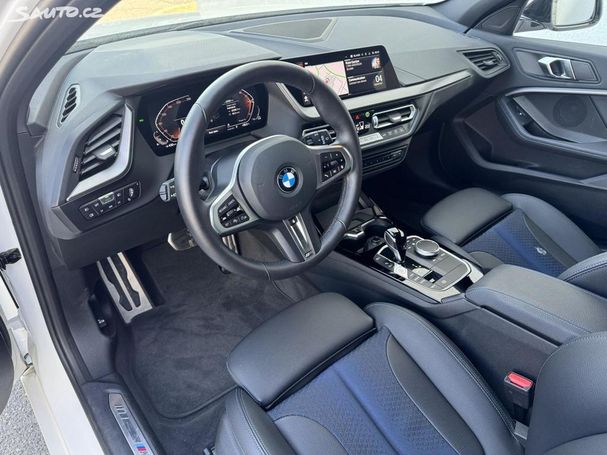 BMW 118i 100 kW image number 21