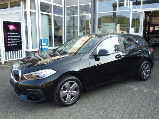 BMW 118i Advantage 103 kW image number 1