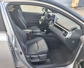 Car image 15