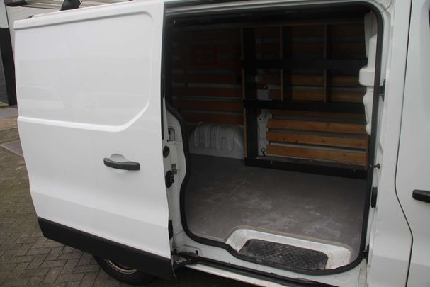 Renault Trafic DCi 120 88 kW image number 7