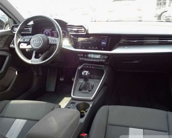 Audi A3 30 TFSI S-line 81 kW image number 3