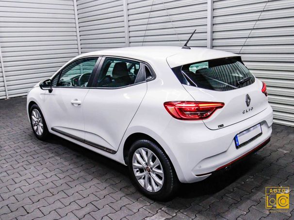 Renault Clio TCe Intens 74 kW image number 3