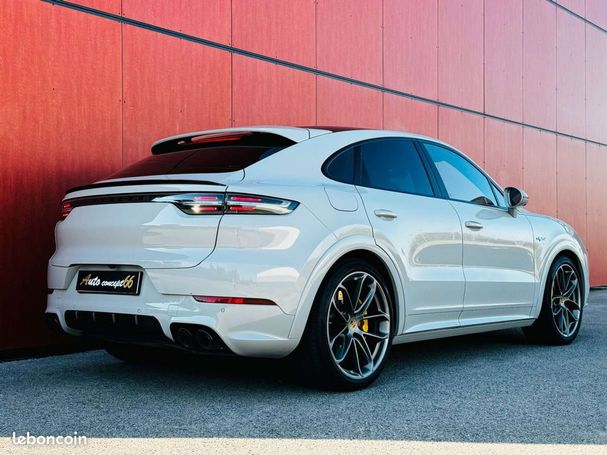 Porsche Cayenne Turbo S Coupe Hybrid 501 kW image number 4