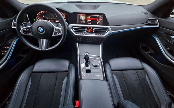 BMW 330e M Sport 215 kW image number 7