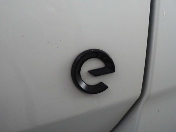 Opel Mokka Electric GS 100 kW image number 12