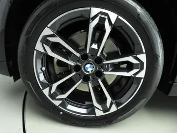 Car image 41