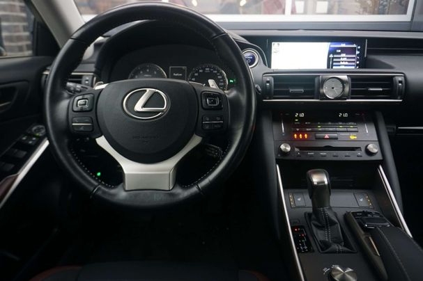 Lexus IS 300 H 164 kW image number 5