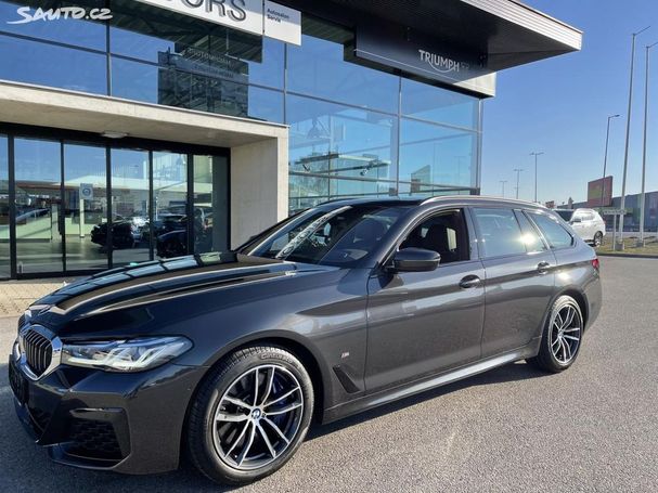 BMW 530d Touring xDrive 210 kW image number 2