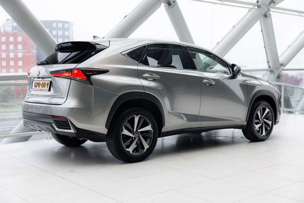 Lexus NX 300 h AWD 145 kW image number 15