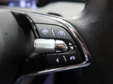 Car image 38