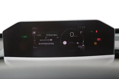Car image 26