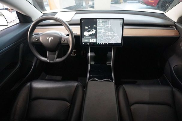 Tesla Model 3 Long Range AWD 350 kW image number 24